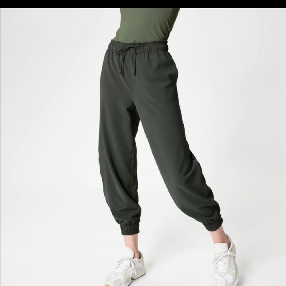 Athleta Metropolis Jogger Mountain Green PrimaTwill sz.6